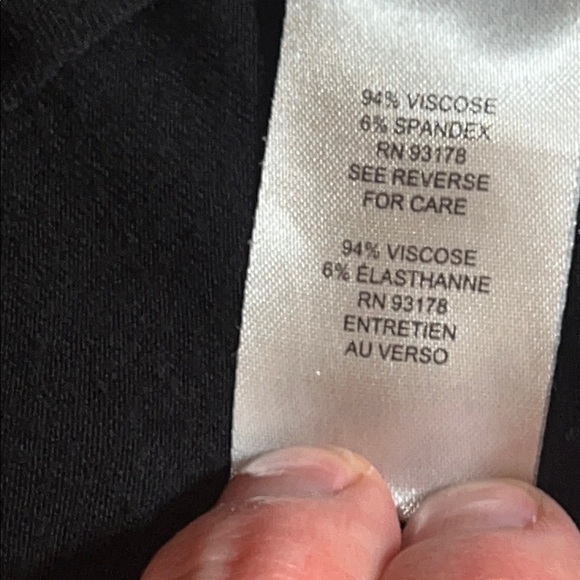 Tahari Women’s Black Long Sleeved Round Crew Neck 3/4 Sleeve Size 1X - Picture 15 of 16